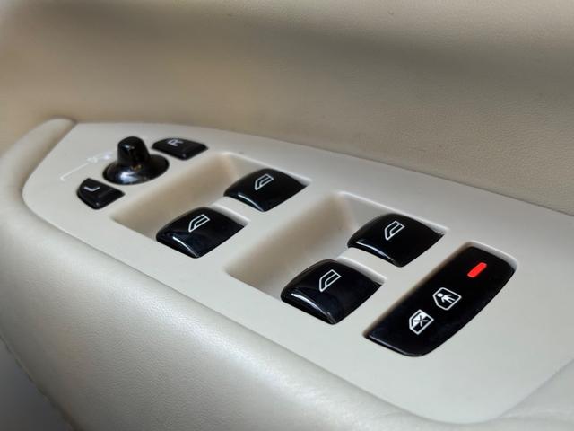 ＸＣ９０ Ｔ６　ＡＷＤ　インスクリプション　認定中古車／禁煙車／パノラマサンルーフ／純正ナビ／ＴＶ／カープレイ／／Ｂｌｕｅｔｏｏｔｈ／／Ｆ＆Ｒシートヒーター／ベンチレーション／マッサージ機能／３６０カメラ／衝突軽減Ｂ／パワーシート／ＥＴＣ（41枚目）