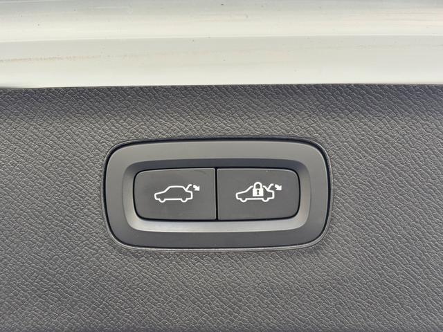 ＸＣ９０ Ｔ６　ＡＷＤ　インスクリプション　認定中古車／禁煙車／パノラマサンルーフ／純正ナビ／ＴＶ／カープレイ／／Ｂｌｕｅｔｏｏｔｈ／／Ｆ＆Ｒシートヒーター／ベンチレーション／マッサージ機能／３６０カメラ／衝突軽減Ｂ／パワーシート／ＥＴＣ（46枚目）