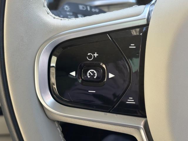 Ｖ６０ Ｂ５　インスクリプション　認定中古車／ブロンドレザー／オプション１９インチＡＷ／ハーマンカードン／純正ナビ／ＴＶ／カープレイ／Ｆ＆Ｒシートヒーター／ベンチレーション／マッサージ機能／３６０カメラ／ＥＴＣ（19枚目）