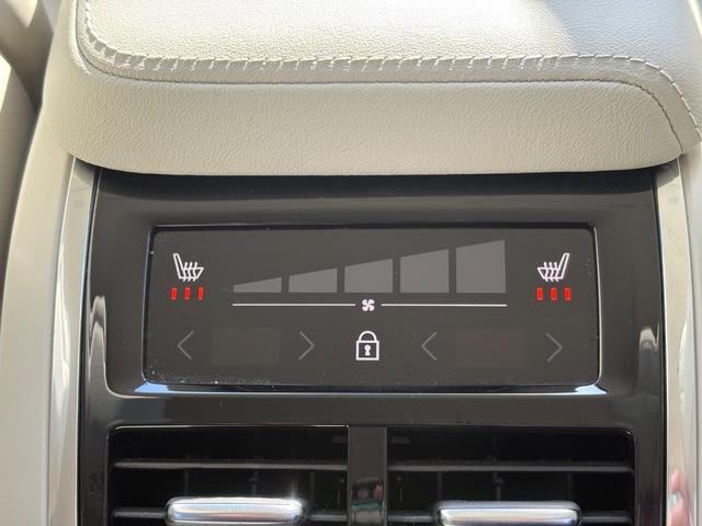 Ｖ６０ Ｂ５　インスクリプション　認定中古車／ブロンドレザー／オプション１９インチＡＷ／ハーマンカードン／純正ナビ／ＴＶ／カープレイ／Ｆ＆Ｒシートヒーター／ベンチレーション／マッサージ機能／３６０カメラ／ＥＴＣ（23枚目）