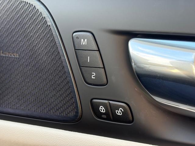 Ｖ６０ Ｂ５　インスクリプション　認定中古車／ブロンドレザー／オプション１９インチＡＷ／ハーマンカードン／純正ナビ／ＴＶ／カープレイ／Ｆ＆Ｒシートヒーター／ベンチレーション／マッサージ機能／３６０カメラ／ＥＴＣ（25枚目）