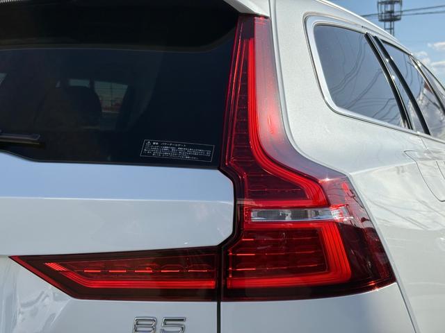 Ｖ６０ Ｂ５　インスクリプション　認定中古車／ブロンドレザー／オプション１９インチＡＷ／ハーマンカードン／純正ナビ／ＴＶ／カープレイ／Ｆ＆Ｒシートヒーター／ベンチレーション／マッサージ機能／３６０カメラ／ＥＴＣ（46枚目）
