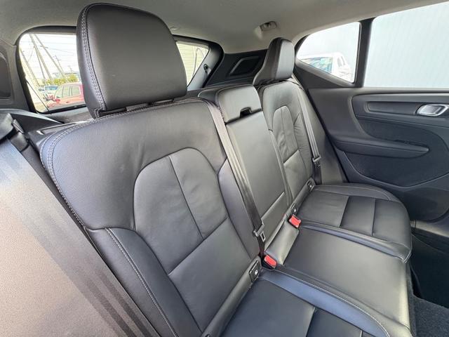 ＸＣ４０ リチャージ　ＰＨＶ　Ｔ５　インスクリプション　認定中古車／ワンオーナー／ブラックレザー／パノラマサンルーフ／ハーマンカードン／純正ナビ／ＴＶ／カープレイ／Ｆ＆Ｒシートヒーター／ステアリングヒーター３６０カメラ／ＬＥＤヘッドライト／レインセンサー（15枚目）
