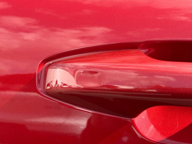 ＸＣ４０ リチャージ　ＰＨＶ　Ｔ５　インスクリプション　認定中古車／ワンオーナー／ブラックレザー／パノラマサンルーフ／ハーマンカードン／純正ナビ／ＴＶ／カープレイ／Ｆ＆Ｒシートヒーター／ステアリングヒーター３６０カメラ／ＬＥＤヘッドライト／レインセンサー（43枚目）