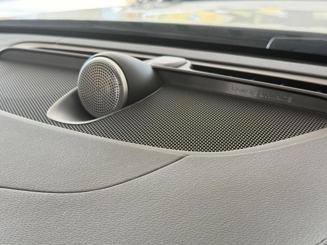 V60 ウルトラ B4 認定中古車/ブロンドナッパレザー/Googleナビ/B&Wプレミアムサウンドシステム/F&Rシートヒーター/ステアリングヒーター/ベンチレーション/マッサージ機能/360カメラ/パワーシート(6枚目)