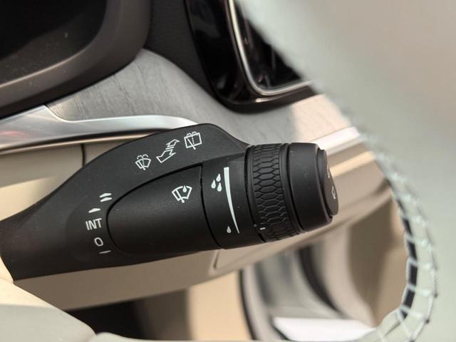 V60 ウルトラ B4 認定中古車/ブロンドナッパレザー/Googleナビ/B&Wプレミアムサウンドシステム/F&Rシートヒーター/ステアリングヒーター/ベンチレーション/マッサージ機能/360カメラ/パワーシート(26枚目)