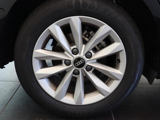Ａ３ スポーツバック３０ＴＦＳＩ　ＬＥＤヘッドライト　バックカメラ　１６インチアルミホイール　ＴＶチューナー　ナビゲーション　シートヒーター　アダプティブクルーズコントロール　ＥＴＣ　ワンオーナー車　禁煙車（12枚目）