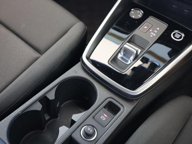 Ａ３ スポーツバック３０ＴＦＳＩ　ＬＥＤヘッドライト　バックカメラ　１６インチアルミホイール　ＴＶチューナー　ナビゲーション　シートヒーター　アダプティブクルーズコントロール　ＥＴＣ　ワンオーナー車　禁煙車（24枚目）