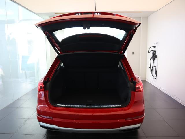 Ｑ３ ３５ＴＦＳＩアドバンスド　元デモカー　ＬＥＤヘッドライト　１８インチアルミホイール　ナビゲーション　サラウンドビューモニター　シートヒーター　スマーフォンワイヤレス充電　バーチャルコックピット　オートマチックテールゲート（18枚目）