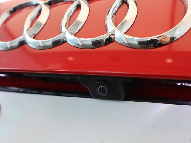 Ｑ３ ３５ＴＦＳＩアドバンスド　元デモカー　ＬＥＤヘッドライト　１８インチアルミホイール　ナビゲーション　サラウンドビューモニター　シートヒーター　スマーフォンワイヤレス充電　バーチャルコックピット　オートマチックテールゲート（22枚目）