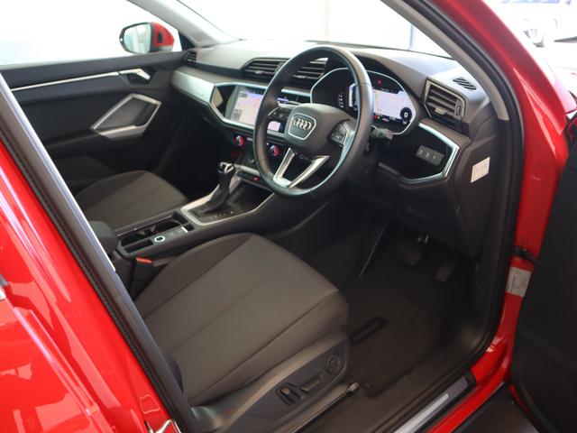 Ｑ３ ３５ＴＦＳＩアドバンスド　元デモカー　ＬＥＤヘッドライト　１８インチアルミホイール　ナビゲーション　サラウンドビューモニター　シートヒーター　スマーフォンワイヤレス充電　バーチャルコックピット　オートマチックテールゲート（23枚目）