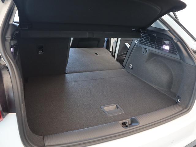 Q2 35TDIアドバンスド 元デモカー LEDライト バーチャルCP ナビゲーション オートマチックテールゲート スマートフォンインターフェイス 17インチアルミホイール シートヒーター(14枚目)