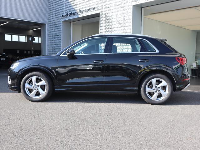 Ｑ３ ３５ＴＦＳＩアドバンスド　レザーシート　ＬＥＤヘッドライト　１８インチアルミホイール　オートマチックテールゲート　シートヒーター　バーチャルコックピット　ナビゲーション　サラウンドカメラ　禁煙車（3枚目）