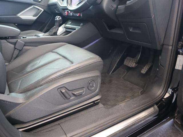 Ｑ３ ３５ＴＦＳＩアドバンスド　レザーシート　ＬＥＤヘッドライト　１８インチアルミホイール　オートマチックテールゲート　シートヒーター　バーチャルコックピット　ナビゲーション　サラウンドカメラ　禁煙車（24枚目）