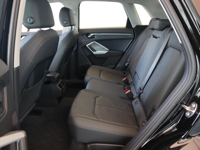 Ｑ３ ３５ＴＦＳＩアドバンスド　レザーシート　ＬＥＤヘッドライト　１８インチアルミホイール　オートマチックテールゲート　シートヒーター　バーチャルコックピット　ナビゲーション　サラウンドカメラ　禁煙車（52枚目）