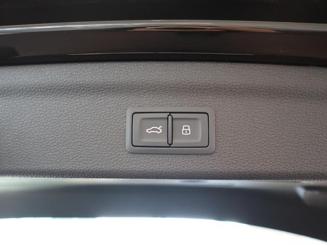 Ｑ３ ３５ＴＦＳＩアドバンスド　レザーシート　ＬＥＤヘッドライト　１８インチアルミホイール　オートマチックテールゲート　シートヒーター　バーチャルコックピット　ナビゲーション　サラウンドカメラ　禁煙車（57枚目）