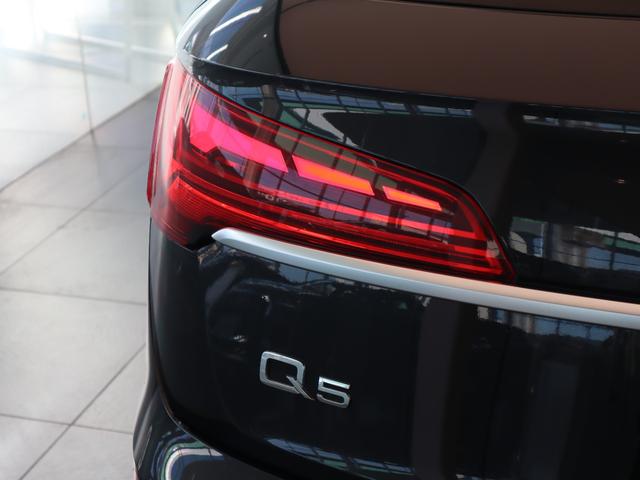 Ｑ５ ４０ＴＤＩクワトロ　Ｓライン　４ＷＤ　元デモカー　１９インチアルミホイール　マトリクスＬＥＤヘッドライト　バーチャルコックピット　オートマチックテールゲート　ステアリングヒーター　シートヒーター（17枚目）