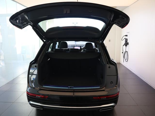 Ｑ５ ４０ＴＤＩクワトロ　Ｓライン　４ＷＤ　元デモカー　１９インチアルミホイール　マトリクスＬＥＤヘッドライト　バーチャルコックピット　オートマチックテールゲート　ステアリングヒーター　シートヒーター（54枚目）