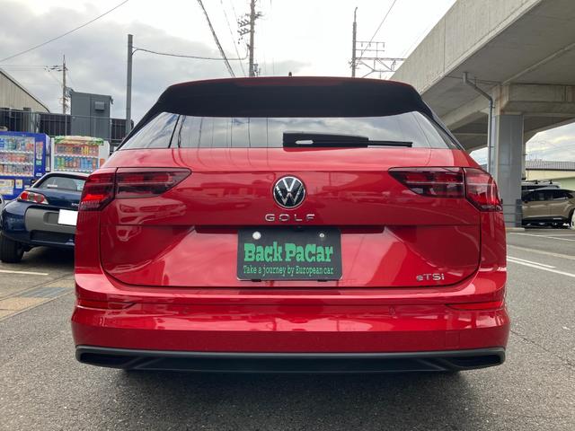 ゴルフヴァリアント eTSI アクティブ 禁煙車 バックカメラ LEDヘッドライト アダプティブクルコン 新品Avilesフロアマット付き ルーフレール スペアタイヤ スマートキー Cタイプ充電2個(5枚目)