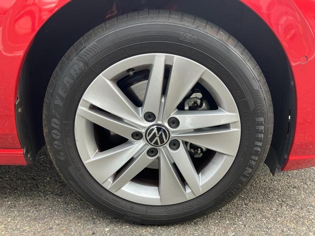 ゴルフヴァリアント eTSI アクティブ 禁煙車 バックカメラ LEDヘッドライト アダプティブクルコン 新品Avilesフロアマット付き ルーフレール スペアタイヤ スマートキー Cタイプ充電2個(34枚目)