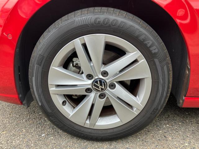 ゴルフヴァリアント eTSI アクティブ 禁煙車 バックカメラ LEDヘッドライト アダプティブクルコン 新品Avilesフロアマット付き ルーフレール スペアタイヤ スマートキー Cタイプ充電2個(35枚目)