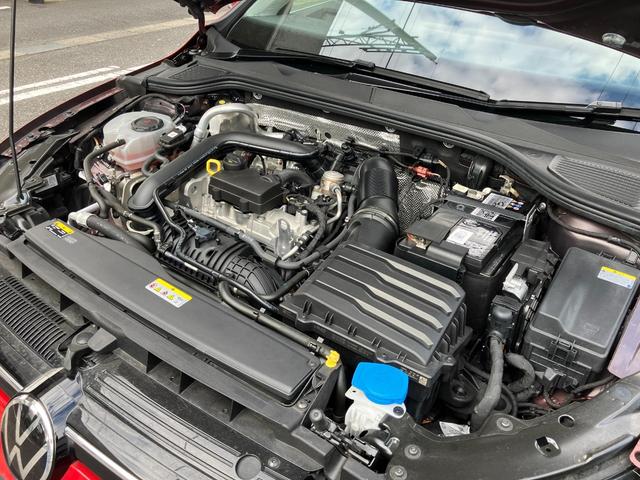 ゴルフヴァリアント eTSI アクティブ 禁煙車 バックカメラ LEDヘッドライト アダプティブクルコン 新品Avilesフロアマット付き ルーフレール スペアタイヤ スマートキー Cタイプ充電2個(54枚目)