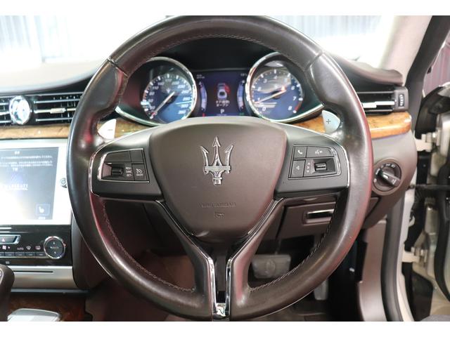 クアトロポルテ GT S ダークブラウンレザーシート アルカンターラルーフライニング ウッドインテリアトリム クリアランスソナー スカイフックサスペンション 純正ナビゲーション バックカメラ パドルシフト 純正20インチアルミ(38枚目)