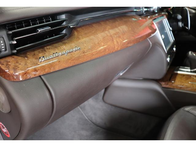 クアトロポルテ GT S ダークブラウンレザーシート アルカンターラルーフライニング ウッドインテリアトリム クリアランスソナー スカイフックサスペンション 純正ナビゲーション バックカメラ パドルシフト 純正20インチアルミ(44枚目)