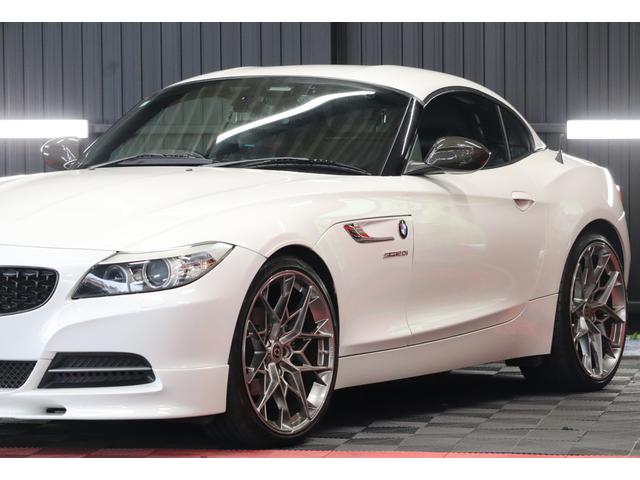 Ｚ４ ｓＤｒｉｖｅ２０ｉクルージングエディション　ハードトップ電動オープン　社外フロントエアロ　トランクスポイラー　社外グリル　ＨＲＥ２０インチアルミホイール　ブラックレザー　シートヒーター　ミラー一体型前後ドラレコ　バックモニター　ＥＴＣ（11枚目）