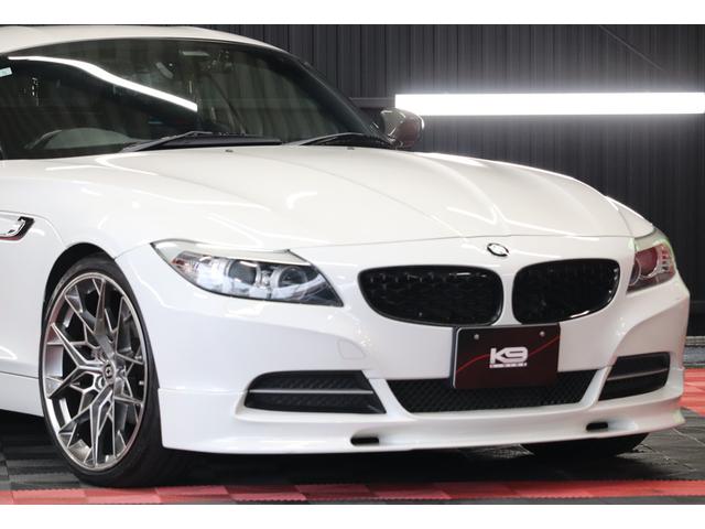 Ｚ４ ｓＤｒｉｖｅ２０ｉクルージングエディション　ハードトップ電動オープン　社外フロントエアロ　トランクスポイラー　社外グリル　ＨＲＥ２０インチアルミホイール　ブラックレザー　シートヒーター　ミラー一体型前後ドラレコ　バックモニター　ＥＴＣ（17枚目）