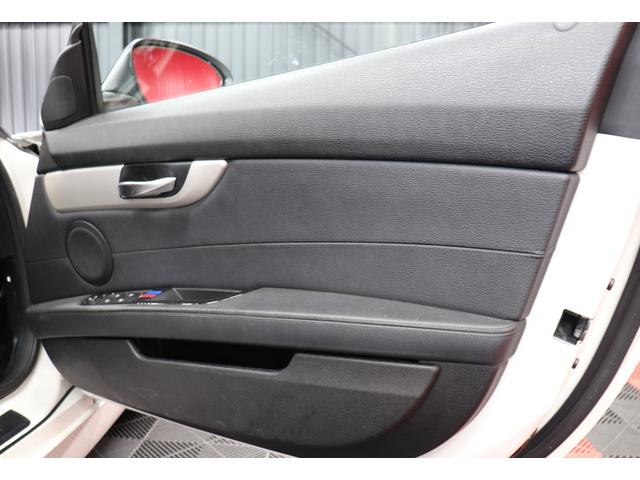 Ｚ４ ｓＤｒｉｖｅ２０ｉクルージングエディション　ハードトップ電動オープン　社外フロントエアロ　トランクスポイラー　社外グリル　ＨＲＥ２０インチアルミホイール　ブラックレザー　シートヒーター　ミラー一体型前後ドラレコ　バックモニター　ＥＴＣ（33枚目）