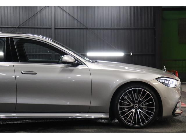 �`�l�f���C���p�b�P�[�W�̗p�ɂ��A�t�����g�͑�a�u���[�L�V�X�e���ɂȂ��Ă���܂��B