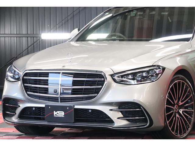 �O���ɂ��J�����𑕒����Ă���܂��B