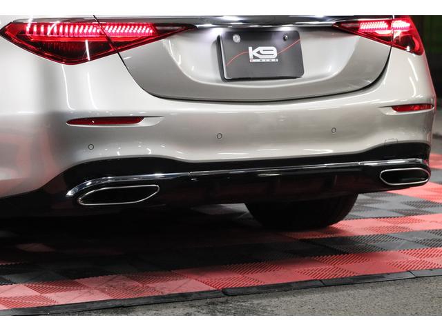 �`�l�f���C����p�̍��E�o���}�t���[�f�U�C���ƂȂ��Ă���܂��B