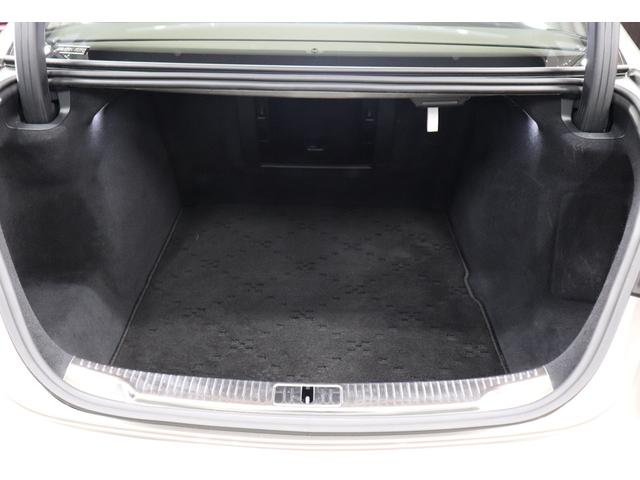 �g�����N�͉��ɍL����ԂƂȂ��Ă���A�������S���t�o�b�N���ςݍ��݉\�ł��B