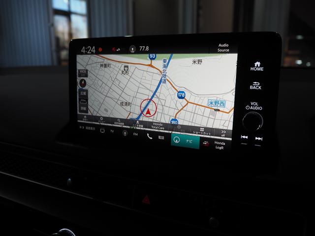タイプＲ　１０．２インチデジタルグラフィックディスプレイ　純正１９インチアルミホイール　フルセグテレビ　バックモニター　ブラインドスポットモニター　ＥＴＣ２．０　ブレンボブレーキキャリパー　純正ナビゲーション(27枚目)