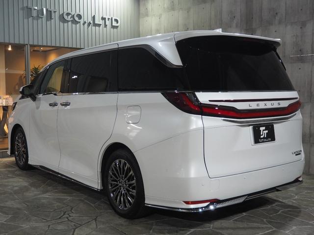 LM LM500h バージョンL 6人乗り モデリスタエアロ タッチディスプレイ ムーンルーフ 後席モニター 後席シートヒーター/ベンチレーション 後席リラクゼーション機能 後席アームレスト&格納テーブル マルチオペレーションパネル(6枚目)