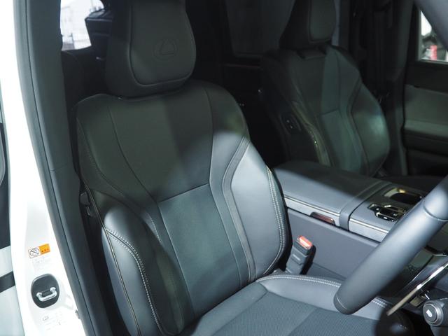 LM LM500h バージョンL 6人乗り モデリスタエアロ タッチディスプレイ ムーンルーフ 後席モニター 後席シートヒーター/ベンチレーション 後席リラクゼーション機能 後席アームレスト&格納テーブル マルチオペレーションパネル(10枚目)