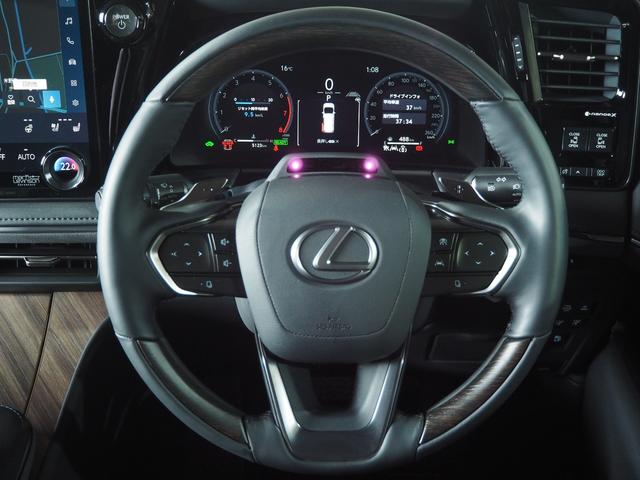 LM LM500h バージョンL 6人乗り モデリスタエアロ タッチディスプレイ ムーンルーフ 後席モニター 後席シートヒーター/ベンチレーション 後席リラクゼーション機能 後席アームレスト&格納テーブル マルチオペレーションパネル(13枚目)