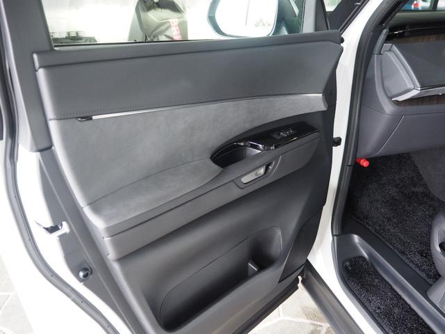 LM LM500h バージョンL 6人乗り モデリスタエアロ タッチディスプレイ ムーンルーフ 後席モニター 後席シートヒーター/ベンチレーション 後席リラクゼーション機能 後席アームレスト&格納テーブル マルチオペレーションパネル(21枚目)