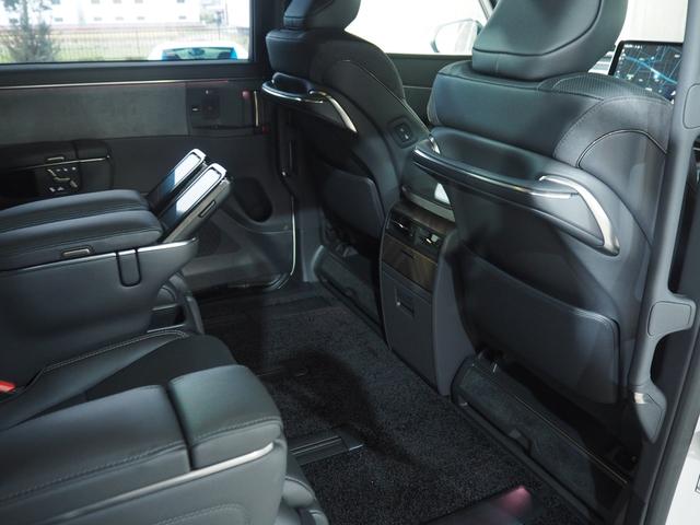 LM LM500h バージョンL 6人乗り モデリスタエアロ タッチディスプレイ ムーンルーフ 後席モニター 後席シートヒーター/ベンチレーション 後席リラクゼーション機能 後席アームレスト&格納テーブル マルチオペレーションパネル(23枚目)