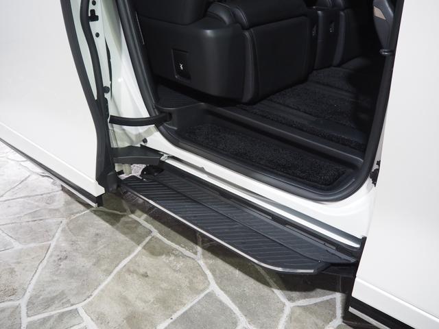 LM LM500h バージョンL 6人乗り モデリスタエアロ タッチディスプレイ ムーンルーフ 後席モニター 後席シートヒーター/ベンチレーション 後席リラクゼーション機能 後席アームレスト&格納テーブル マルチオペレーションパネル(60枚目)