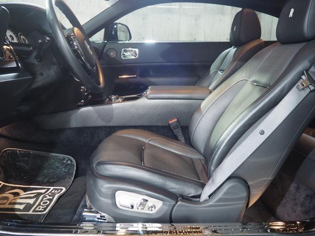 レイス ベースグレード MANSORYボディーキッド/V6 22インチホイール ツインコーチライン ロアリングキッド ブラックアウト スターライト RRヘッドレス刺繍 コントラスステッチ ピアノブラックパネル(12枚目)