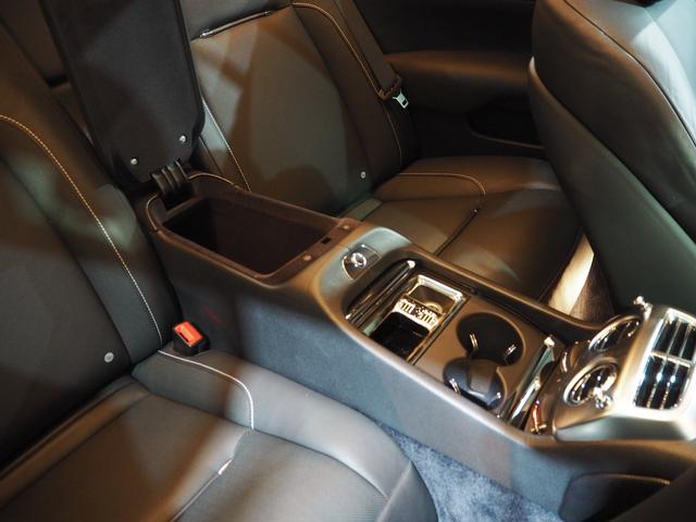 レイス ベースグレード MANSORYボディーキッド/V6 22インチホイール ツインコーチライン ロアリングキッド ブラックアウト スターライト RRヘッドレス刺繍 コントラスステッチ ピアノブラックパネル(27枚目)