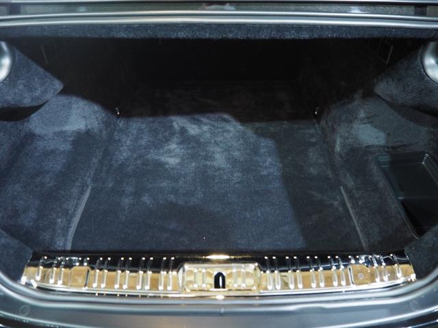 レイス ベースグレード MANSORYボディーキッド/V6 22インチホイール ツインコーチライン ロアリングキッド ブラックアウト スターライト RRヘッドレス刺繍 コントラスステッチ ピアノブラックパネル(44枚目)