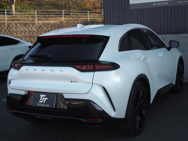 クラウンスポーツ Z パノラマルーフ パノラミックビューモニター ドライバーモニターカメラ ブラックレザーエアーシート デジタルインナーミラー パワーバックドア ビルトインETC2.0 置くだけ充電(5枚目)