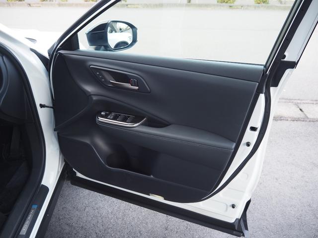 クラウンスポーツ Z パノラマルーフ パノラミックビューモニター ドライバーモニターカメラ ブラックレザーエアーシート デジタルインナーミラー パワーバックドア ビルトインETC2.0 置くだけ充電(13枚目)