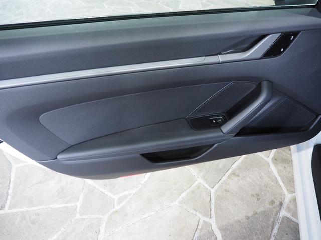 ��]�v���[�g�A�����N���[�j���O�A�K���X�R�[�e�B���O���̑��푽�l�ȃI�v�V�������j���[�����p�ӂ��Ă���܂��B