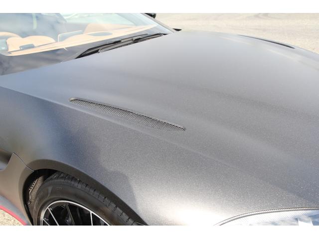 ＡＭＲ　ヒーロー　エディション　正規Ｄ車／右Ｈ／７ＭＴ／ブラックパールラッピング／走行３００キロ／世界限定２００台／ＡＭＲ専用エアロ／３６０度カメラ／アルカンターラ＆レザーインテリア／純正２０インチＡＷ／メモリ付き電動シート（画像17）