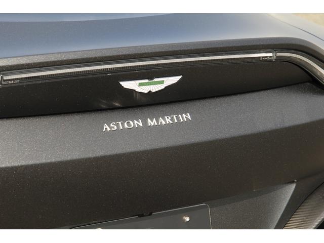 ＡＭＲ　ヒーロー　エディション　正規Ｄ車／右Ｈ／７ＭＴ／ブラックパールラッピング／走行３００キロ／世界限定２００台／ＡＭＲ専用エアロ／３６０度カメラ／アルカンターラ＆レザーインテリア／純正２０インチＡＷ／メモリ付き電動シート（画像23）